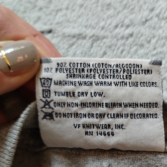 Martha's Vineyard Lee Dungarees Heathered Grey T-shirt Men's Medium - Picture 3 of 4